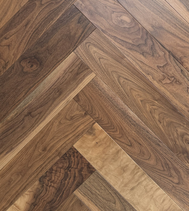 Паркет Herringbone ENGINEERED Walnut Natur Yosemite